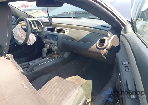 2015 Chevrolet Camaro Ls z USA, uszkodzony, nr VIN 2G1FB1E39F9108847